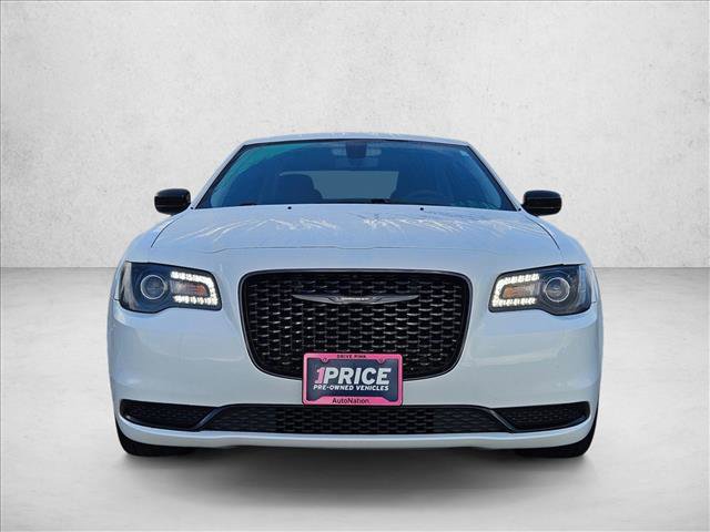 Used 2023 Chrysler 300 Touring w/ Sport Appearance Package image 2