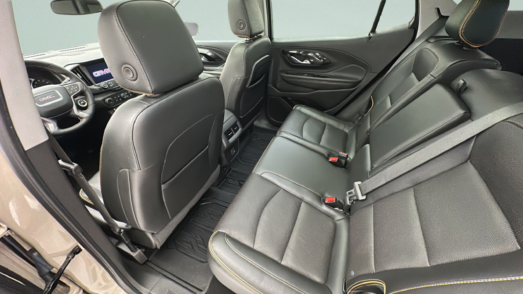 Used 2023 GMC Terrain AT4 w/ LPO, 'HIT The Road' Package AWD/4WD image 9
