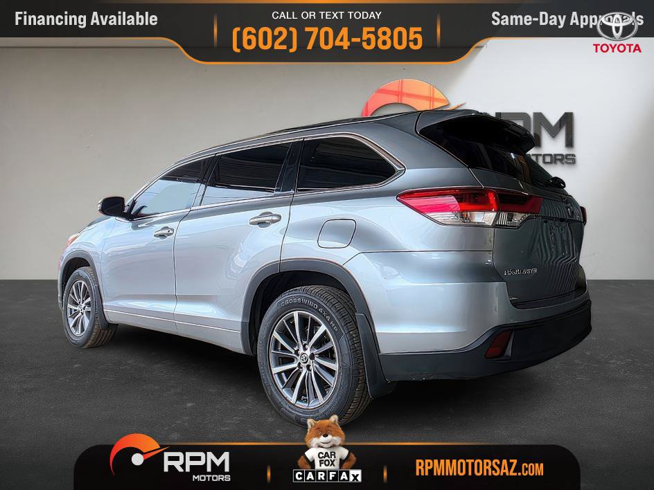 Used 2018 Toyota Highlander XLE AWD/4WD image 24