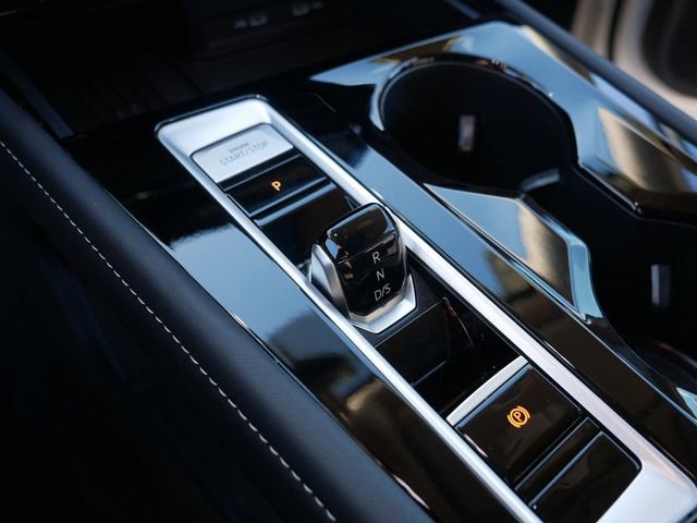 Certified 2025 Volkswagen Atlas SEL Premium R-Line image 29