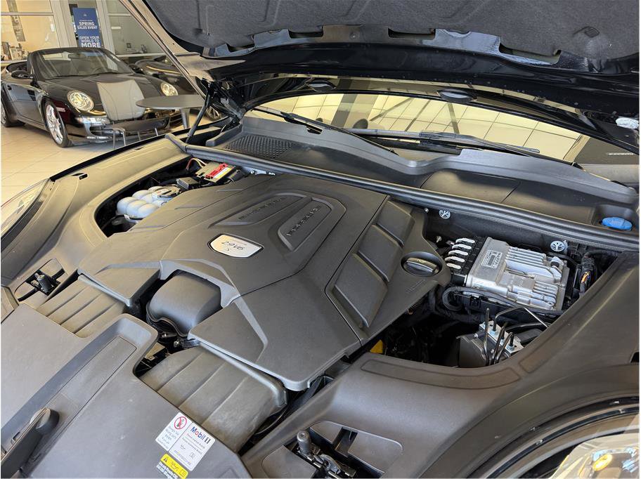 Used 2021 Porsche Cayenne S AWD/4WD image 36