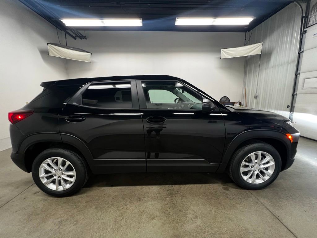New 2026 Chevrolet TrailBlazer LS w/ LS Convenience Package FWD image 2