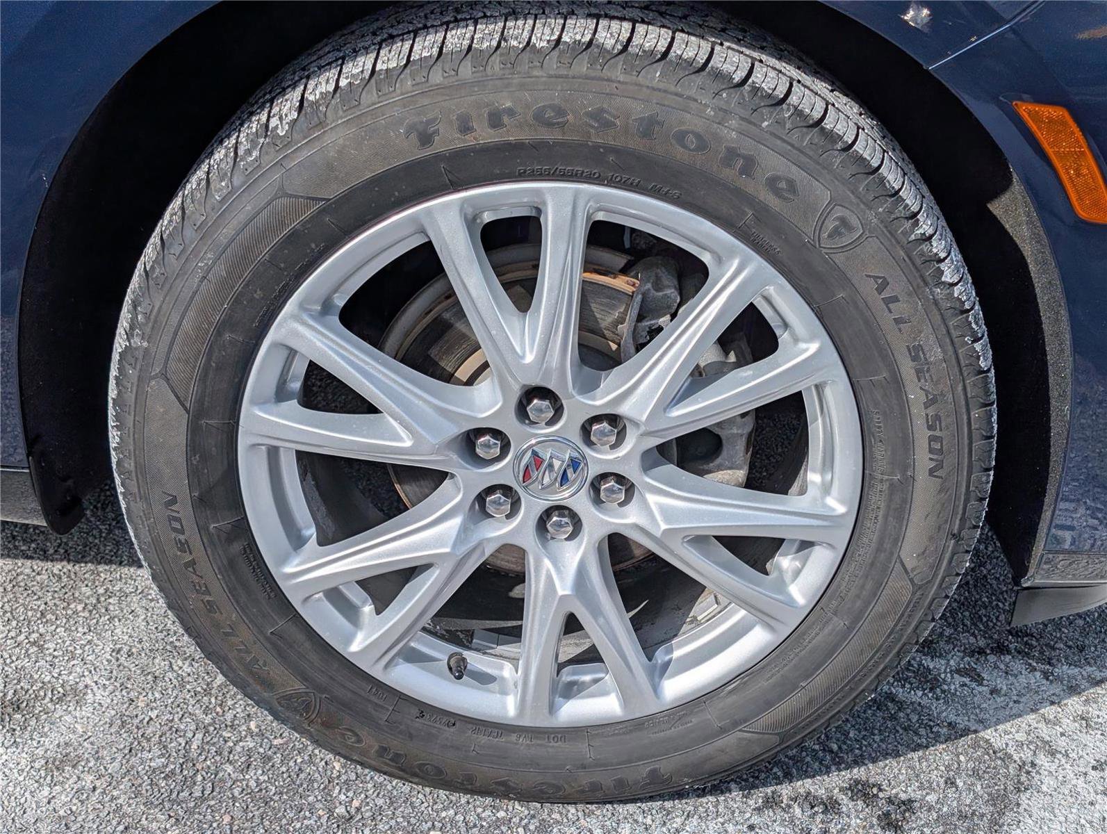 Used 2023 Buick Enclave Essence w/ Experience Buick Package image 10