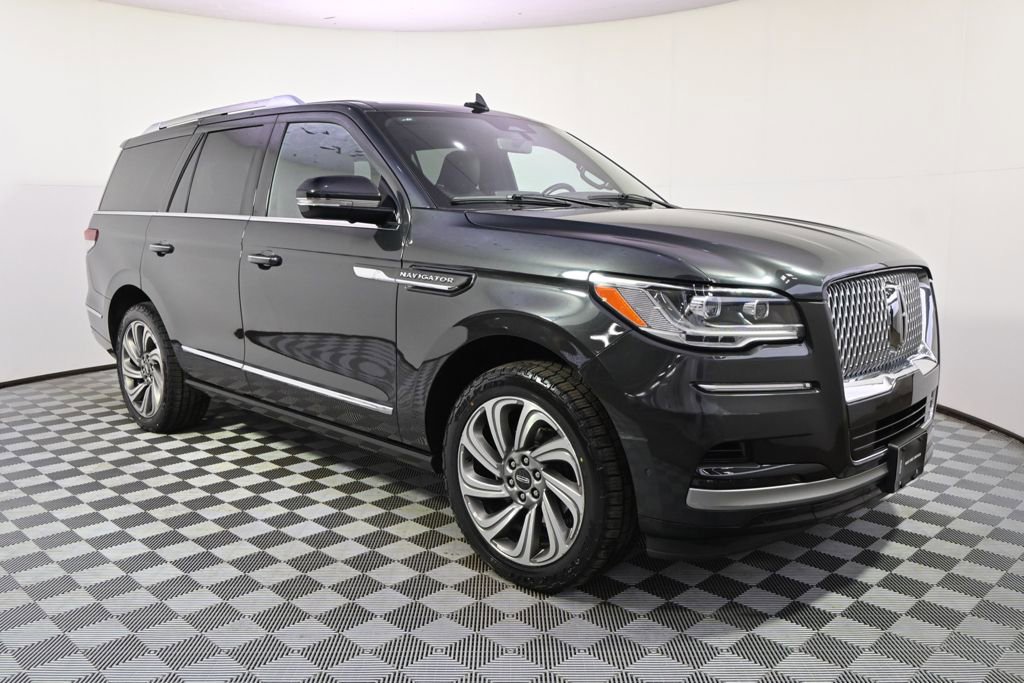 Certified 2023 Lincoln Navigator Reserve image 8
