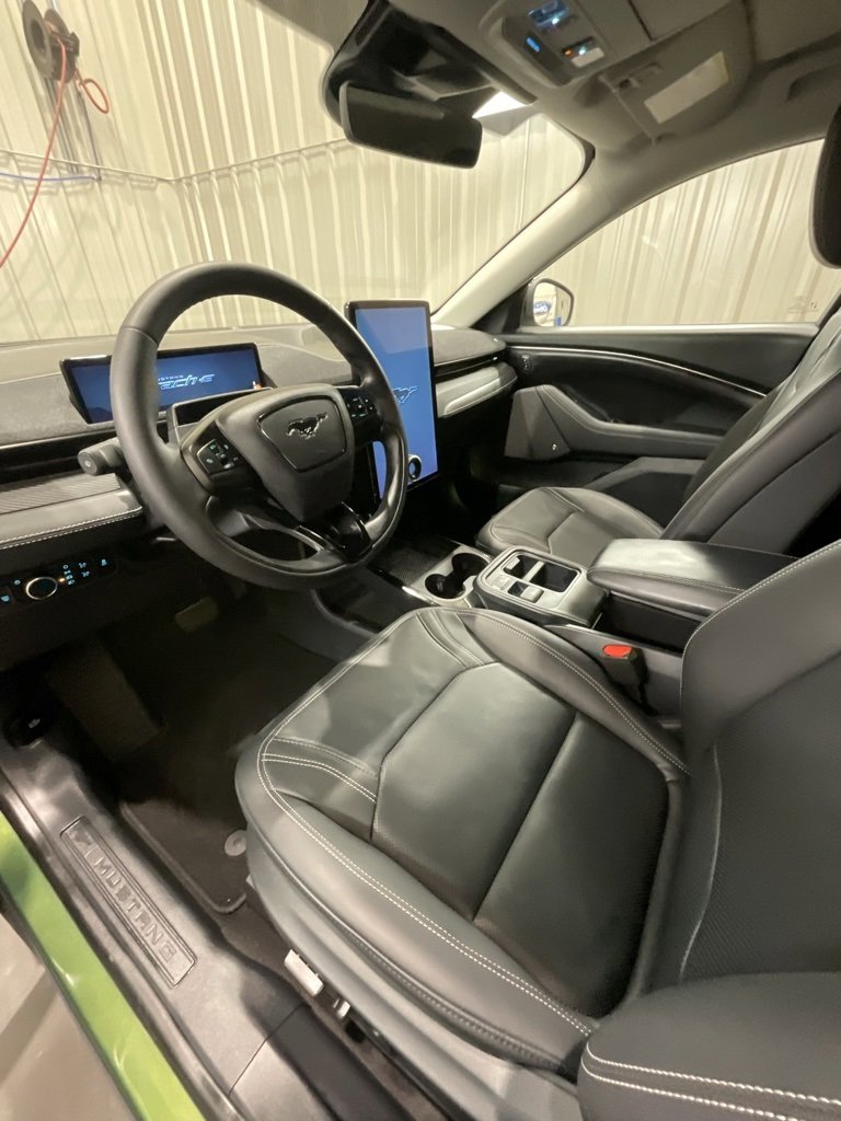 Used 2025 Ford Mustang Mach-E Premium image 9