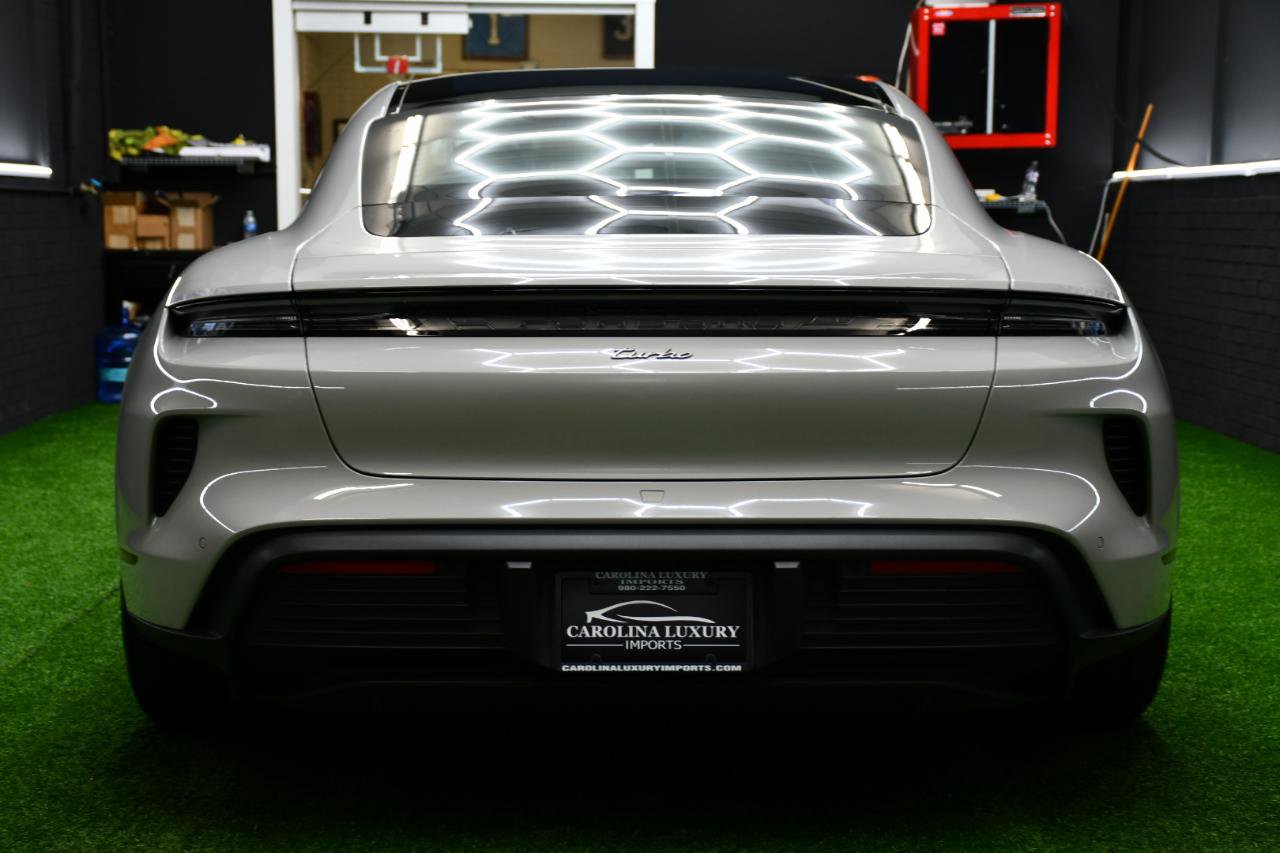 Used 2025 Porsche Taycan Turbo image 3