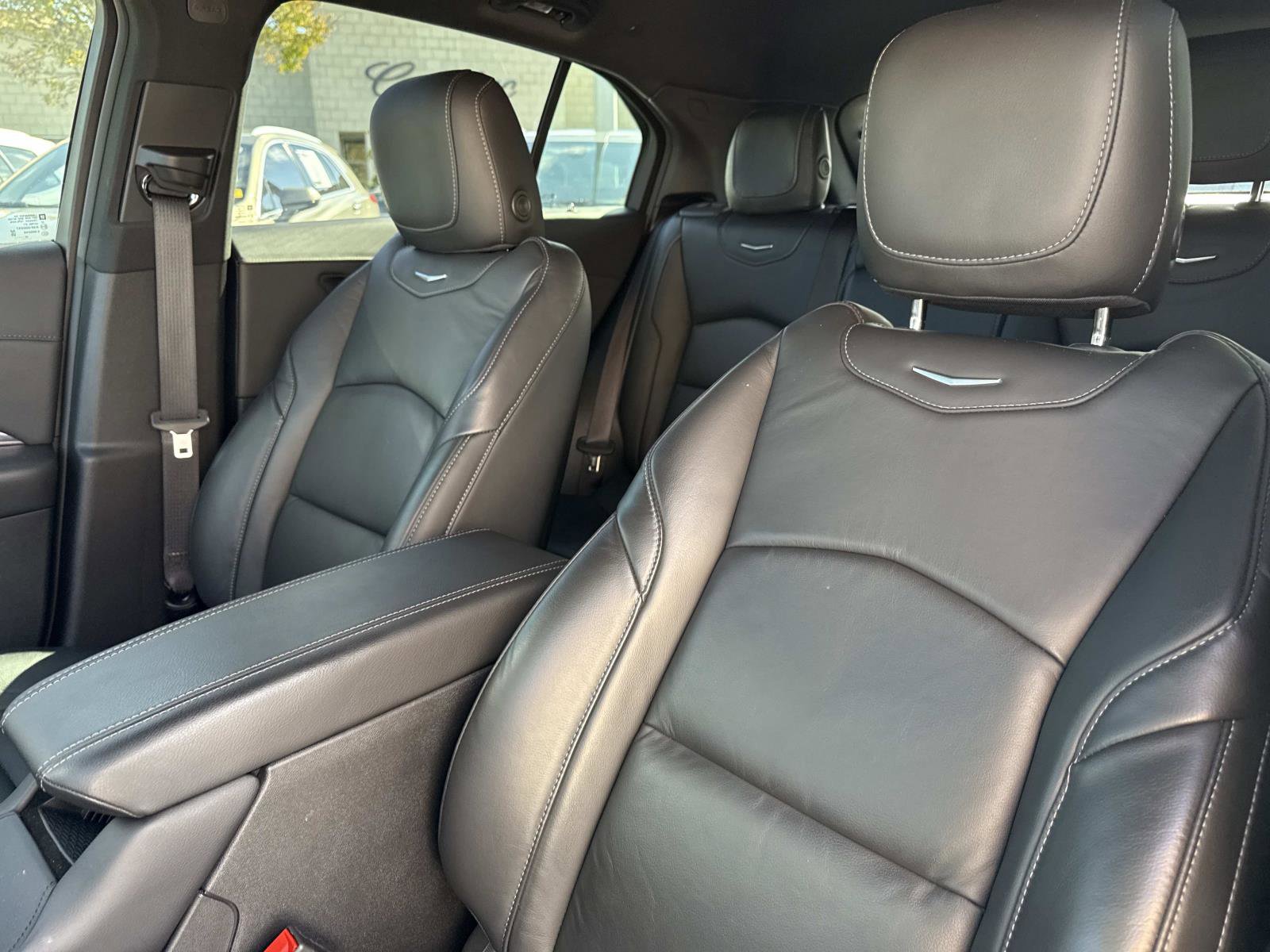 Used 2023 Cadillac XT4 Luxury w/ Cold Weather Package image 22
