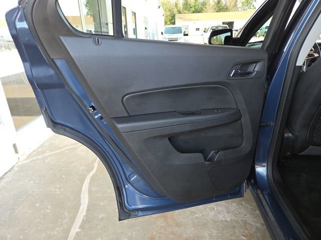 Used 2017 Chevrolet Equinox LT image 37