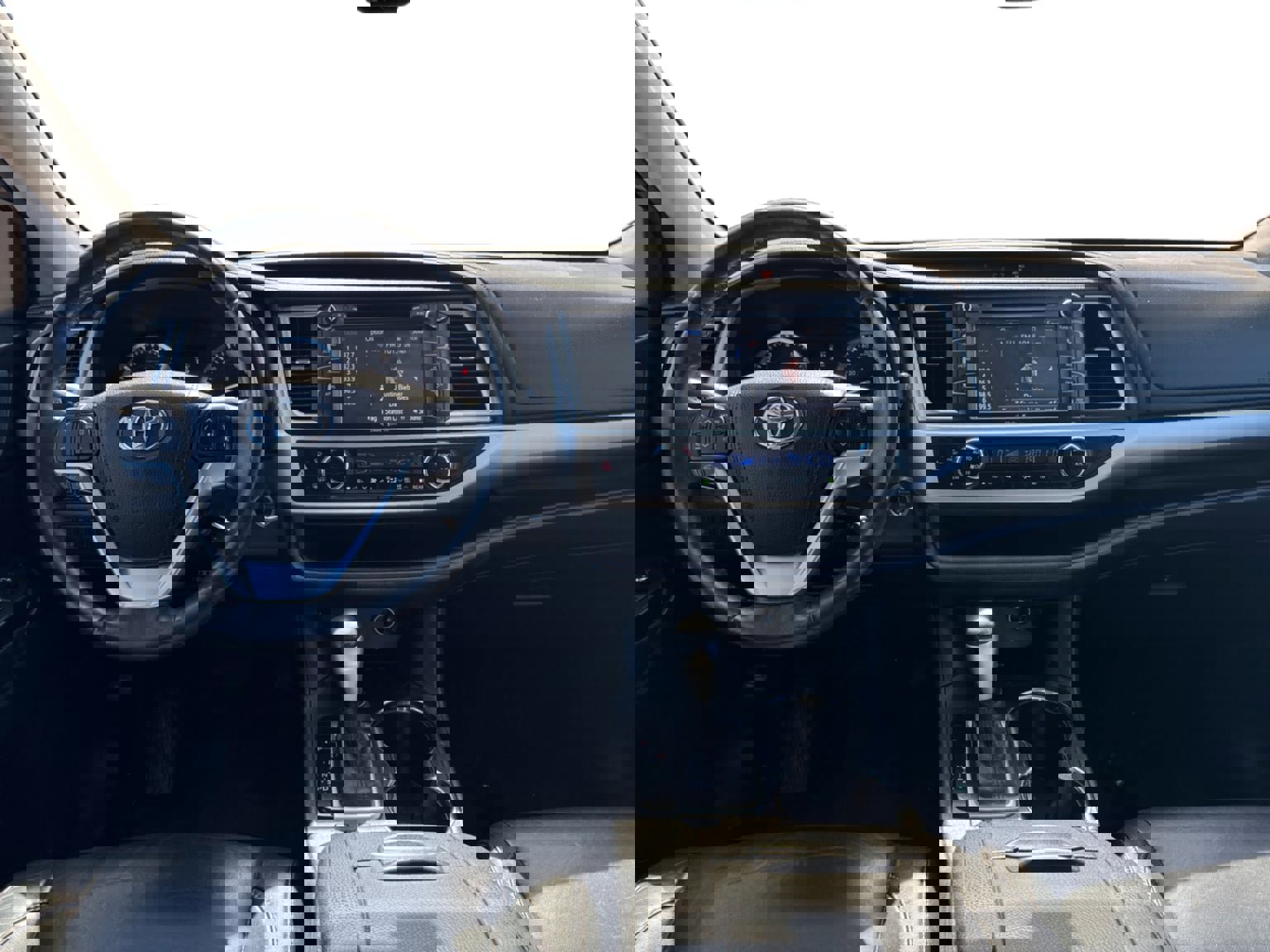 Used 2015 Toyota Highlander XLE image 12