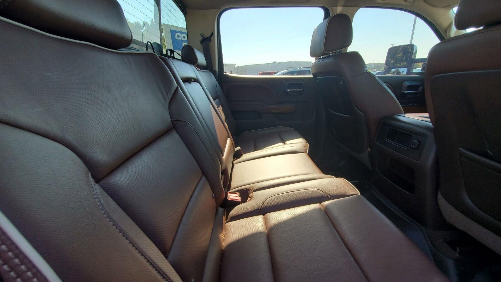 Used 2015 Chevrolet Silverado 2500 High Country w/ Duramax Plus Package AWD/4WD image 6