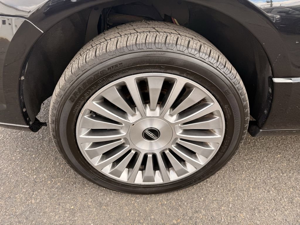 Used 2017 Lincoln Navigator Select image 30