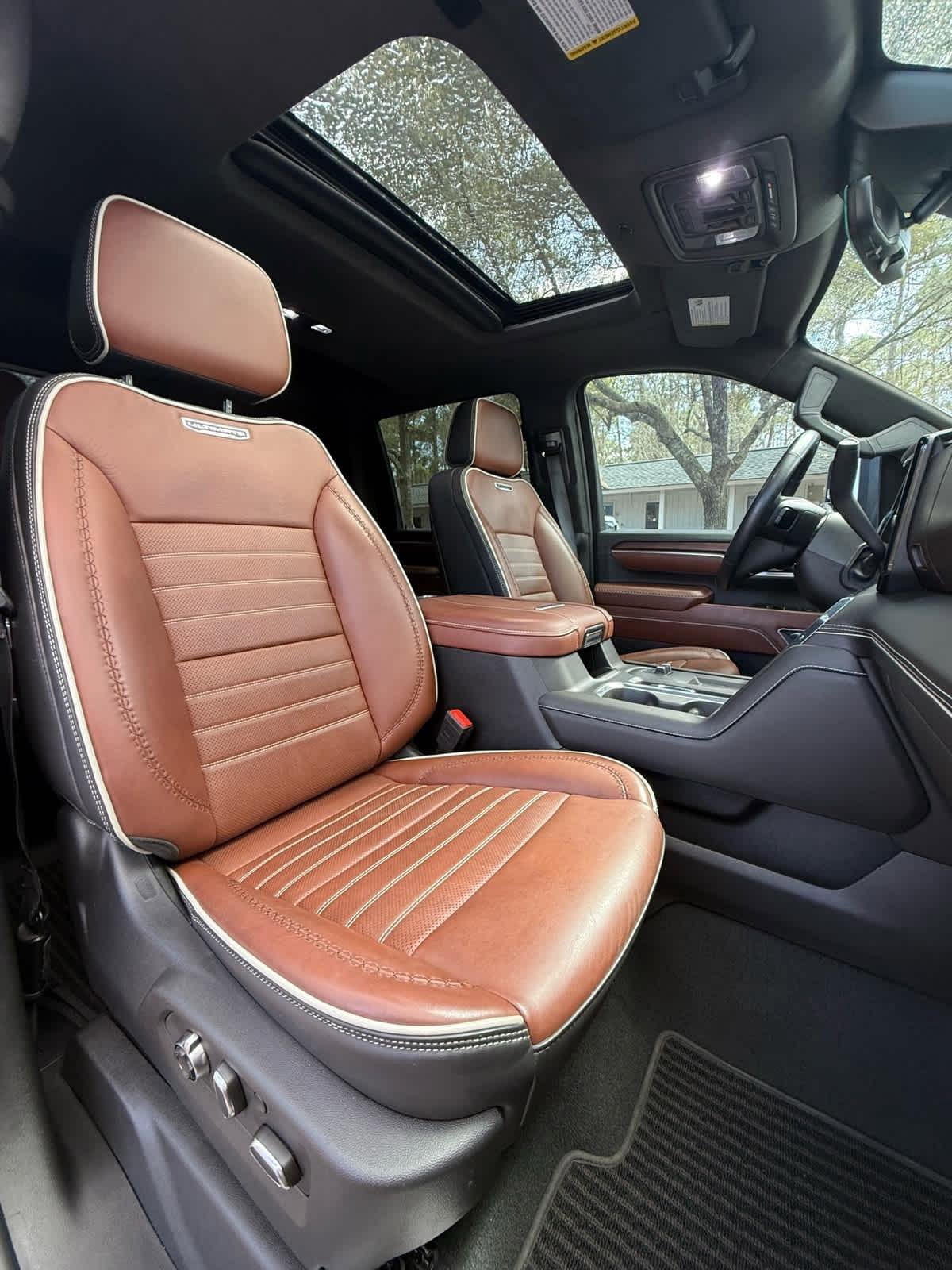 Used 2024 GMC Sierra 2500 Denali Ultimate image 13