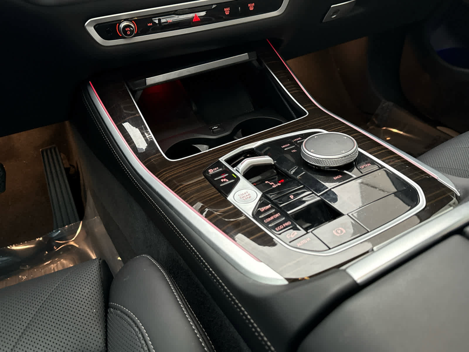 Certified 2025 BMW X5 xDrive40i image 10