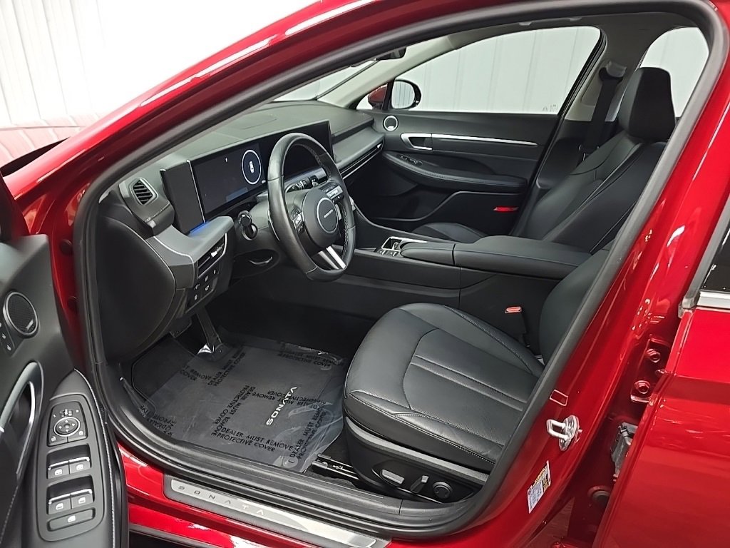 Used 2024 Hyundai Sonata Limited image 32