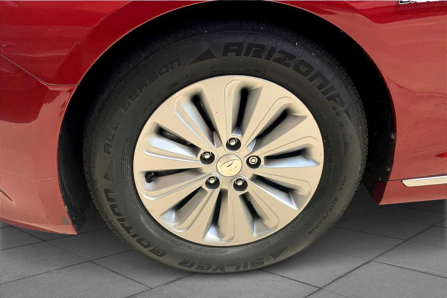 Used 2016 Hyundai Sonata SE image 11