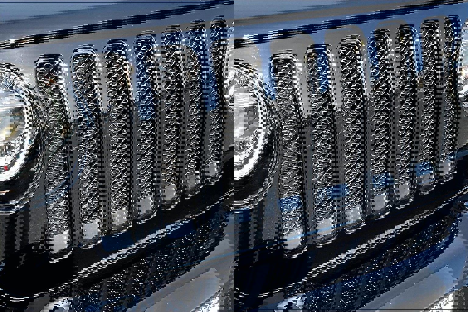 Used 2022 Jeep Wrangler Unlimited Sahara image 35