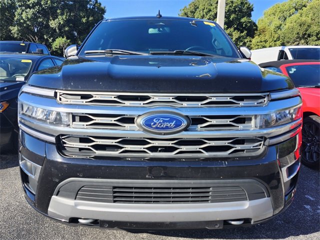 Used 2024 Ford Expedition Max Platinum image 2