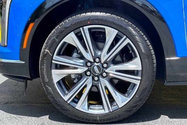 New 2026 Cadillac Optiq Luxury 2 w/ LPO, Floor Liner Package AWD/4WD image 25