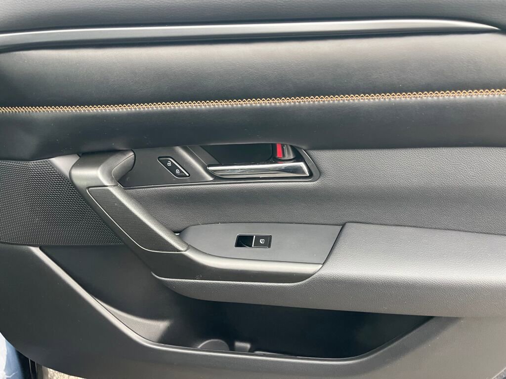 Used 2023 MAZDA CX-50 AWD 2.5 S w/ Cargo Package image 34