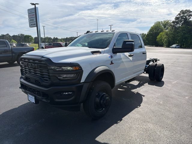 New 2026 RAM 5500 Tradesman AWD/4WD image 4