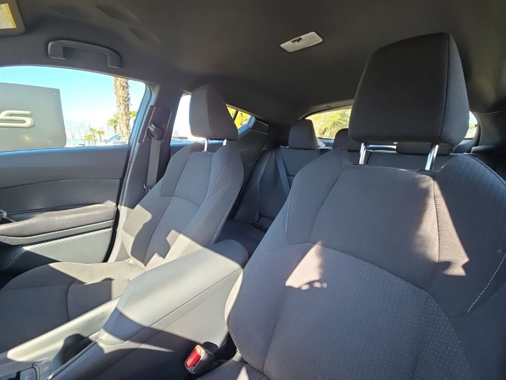 Used 2018 Toyota C-HR XLE image 14