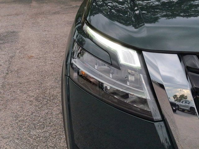 Used 2024 Nissan Pathfinder SL w/ SL Premium Package AWD/4WD image 9