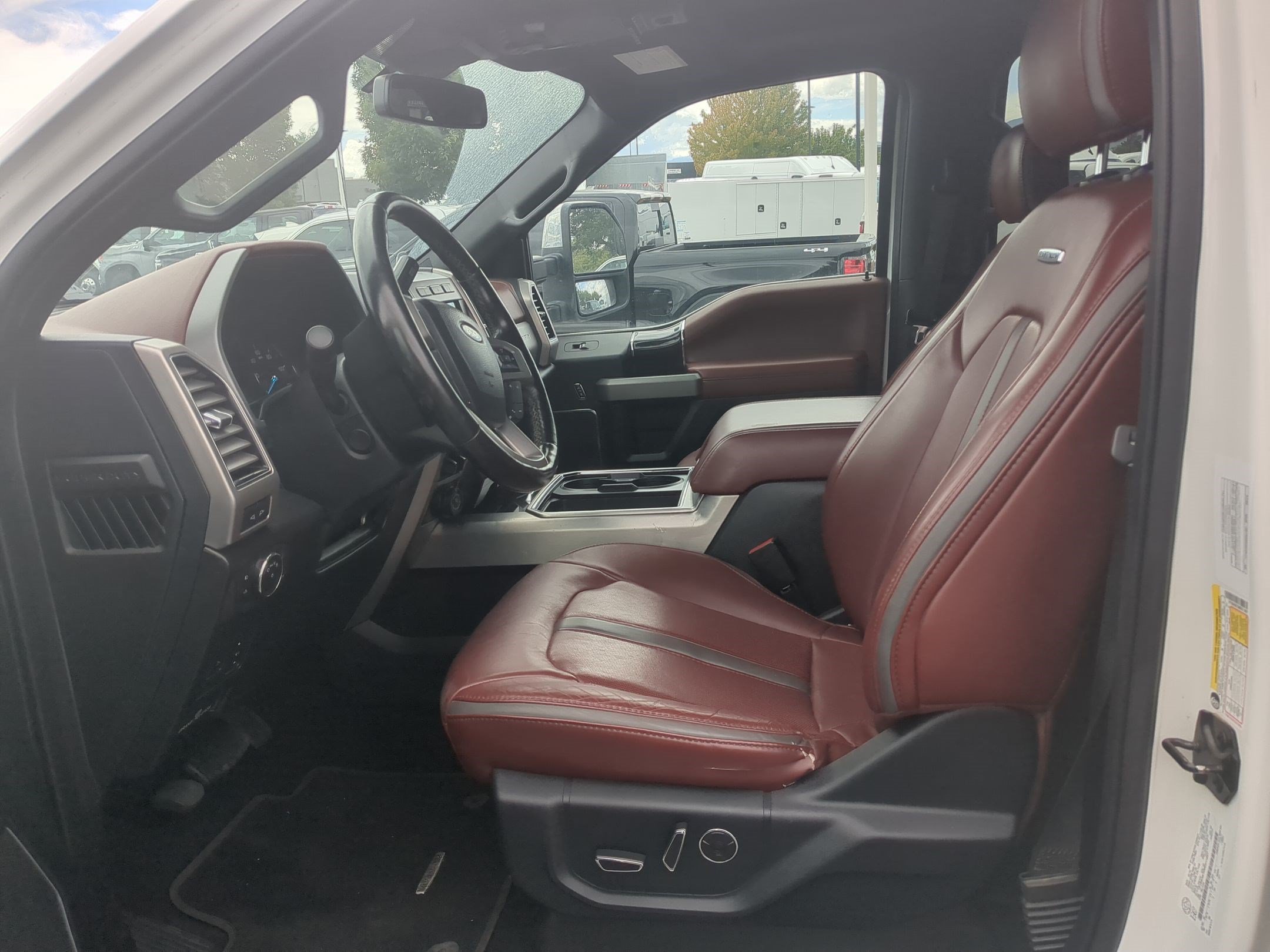 Used 2021 Ford F350 Platinum AWD/4WD image 18