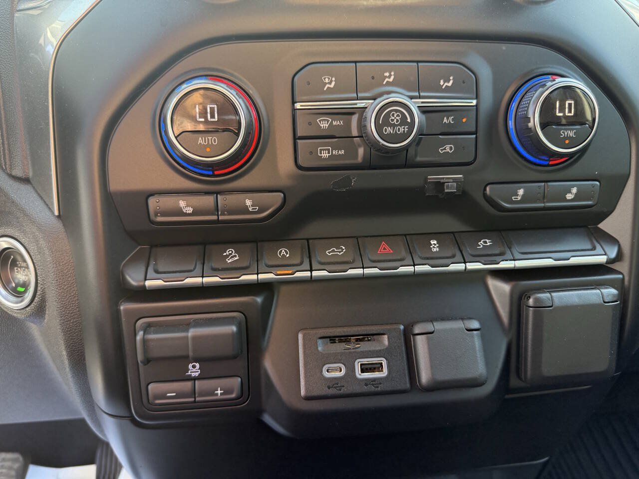 Used 2019 Chevrolet Silverado 1500 LT w/ All-Star Edition AWD/4WD image 18