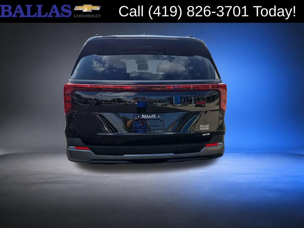 Used 2026 Kia Carnival SX w/ SX Dark Edition Package FWD image 4