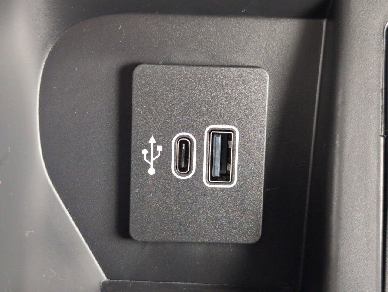 New 2025 Ford F150 XLT w/ Equipment Group 303A High image 22