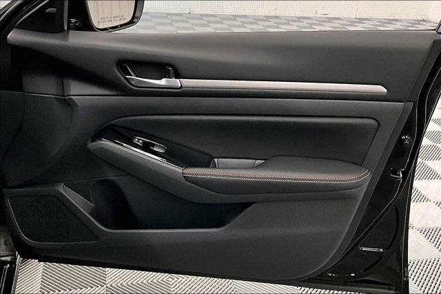 New 2025 Nissan Altima 2.5 SR w/ SR Premium Package image 35