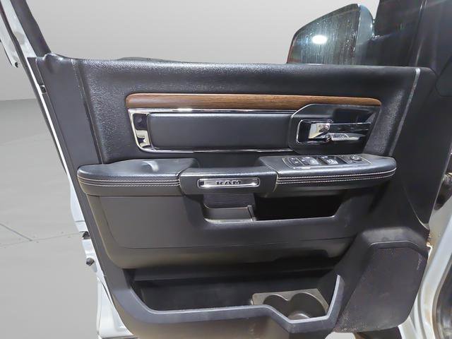 Used 2016 RAM 1500 Laramie w/ Convenience Group AWD/4WD image 21