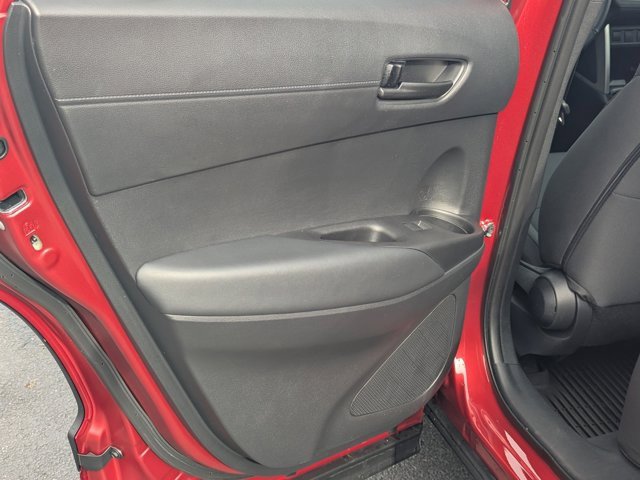 Used 2025 Toyota Corolla Cross LE image 18