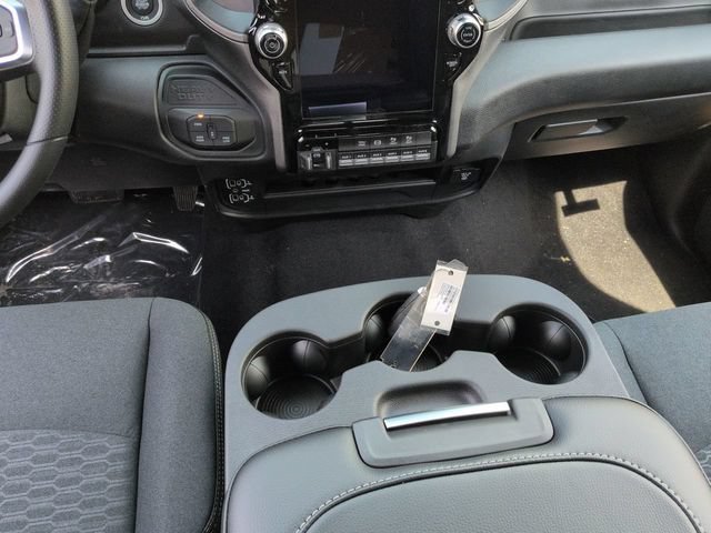 New 2026 RAM 2500 Tradesman AWD/4WD image 17