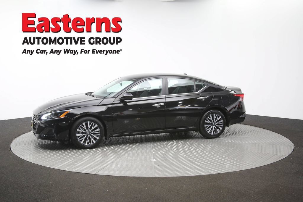 Used 2023 Nissan Altima 2.5 SV FWD image 57