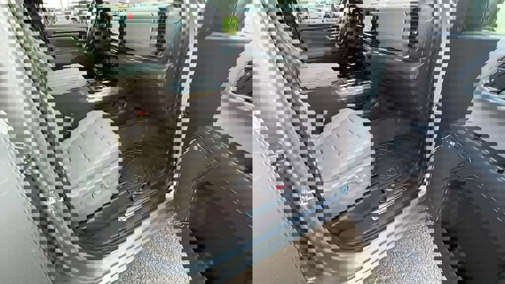 Certified 2024 Chevrolet Silverado 1500 LTZ image 16