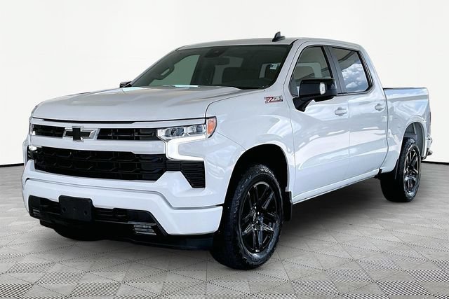 Used 2023 Chevrolet Silverado 1500 RST w/ Convenience Package II AWD/4WD image 3