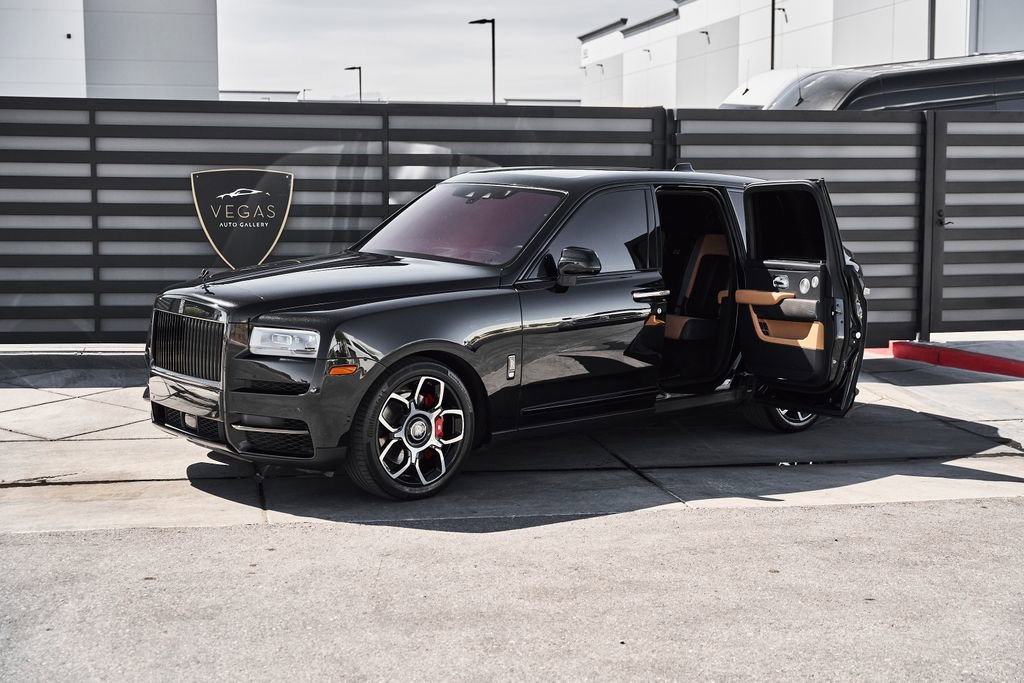 Used 2022 Rolls-Royce Cullinan Black Badge w/ Dark Exterior Package AWD/4WD image 5