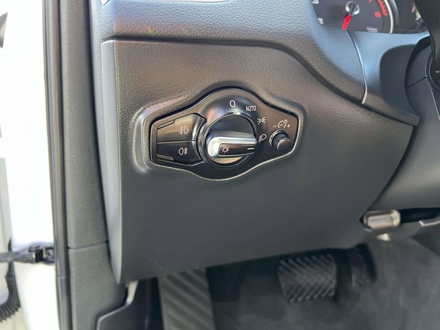 Used 2017 Audi Q5 2.0T Premium Plus w/ Technology Package image 15