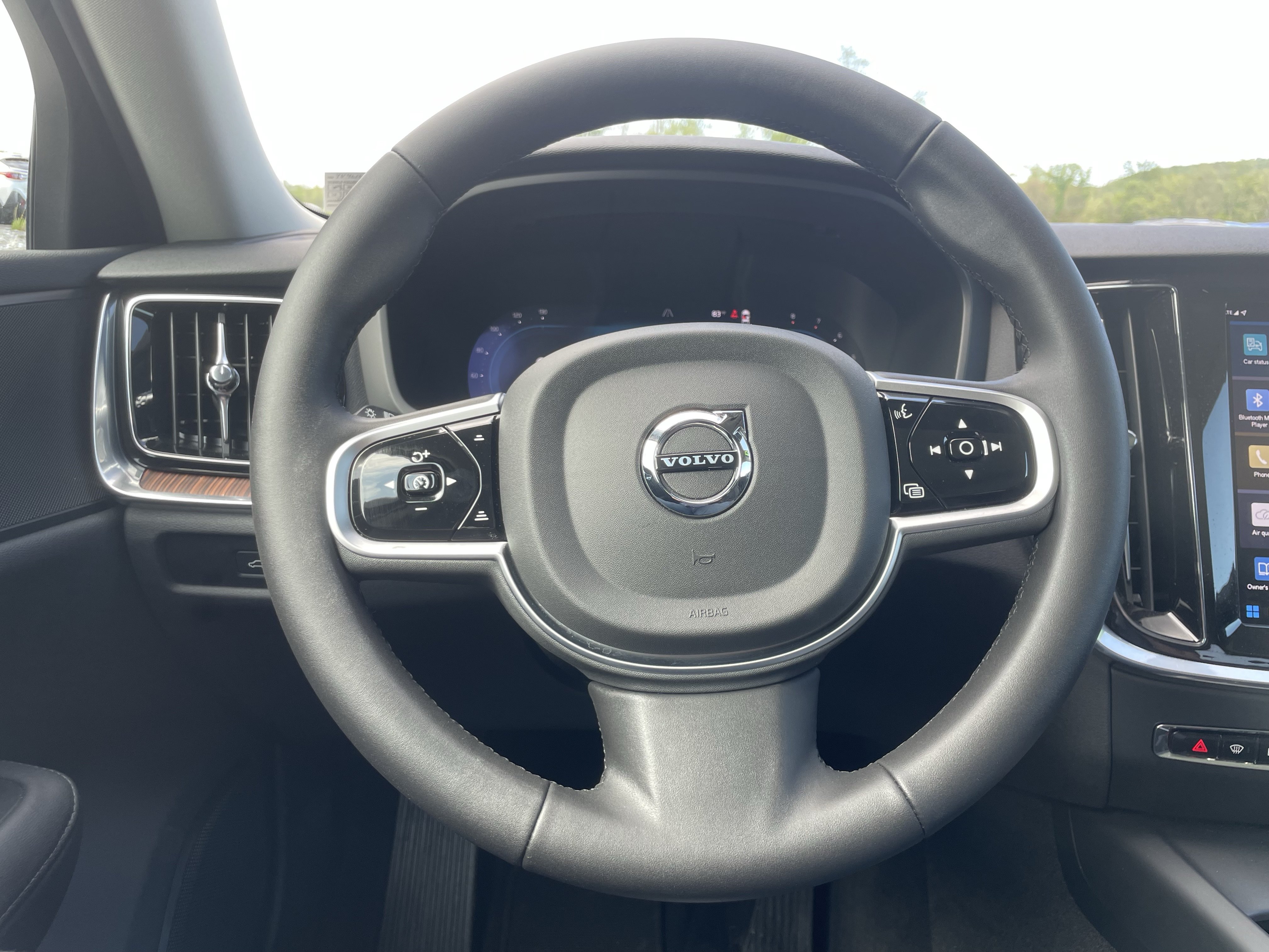 Used 2025 Volvo V60 B5 Cross Country Plus AWD/4WD image 18