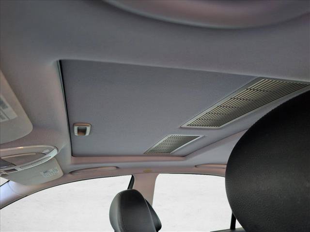 Used 2009 Mercedes-Benz E 350 Sedan image 15