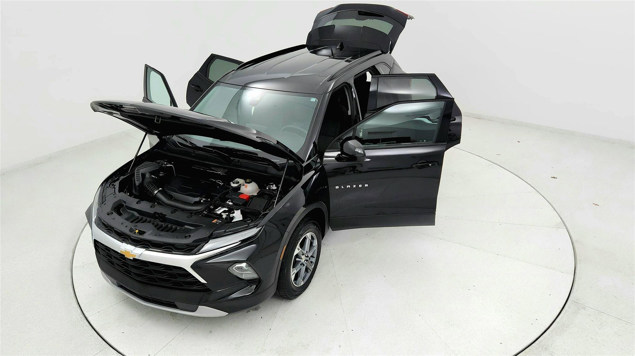 Used 2024 Chevrolet Blazer LT w/ Convenience Package FWD image 21