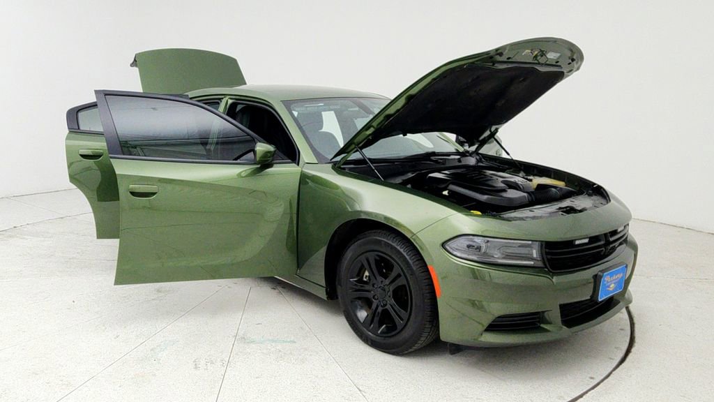 Used 2022 Dodge Charger SXT image 10