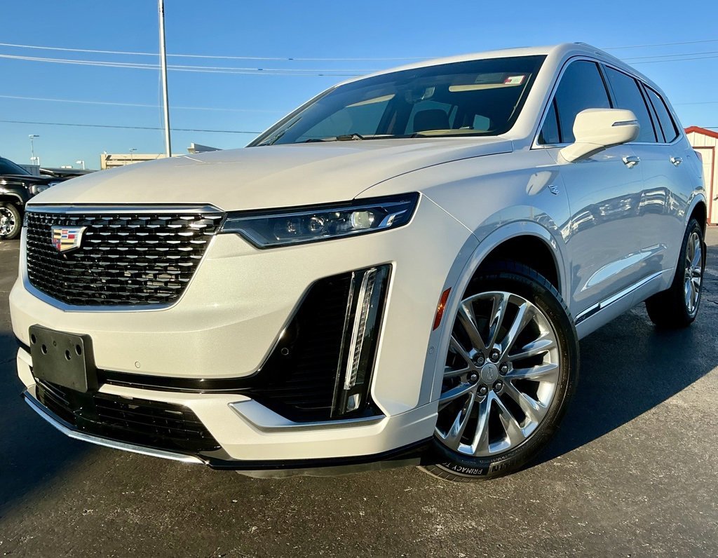 Used 2025 Cadillac XT6 Premium Luxury w/ Platinum Package image 3