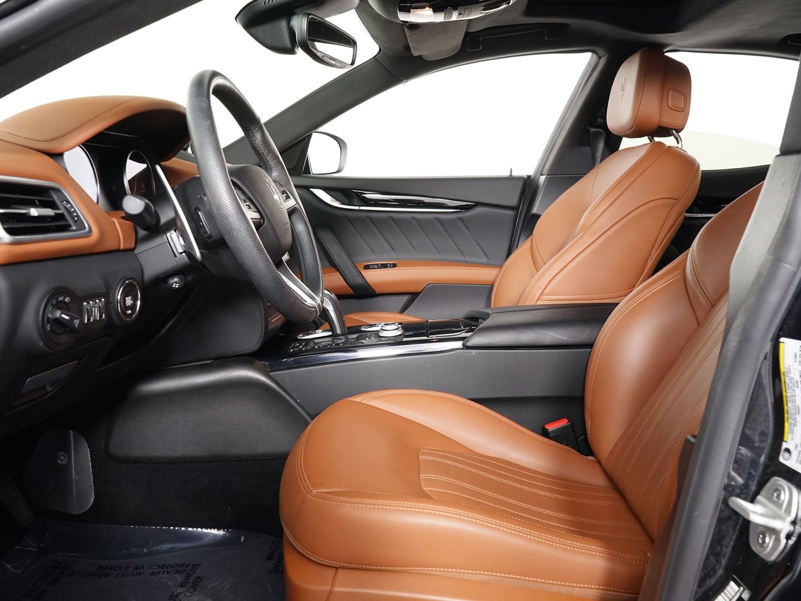 Used 2023 Maserati Ghibli Modena Q4 AWD/4WD image 4