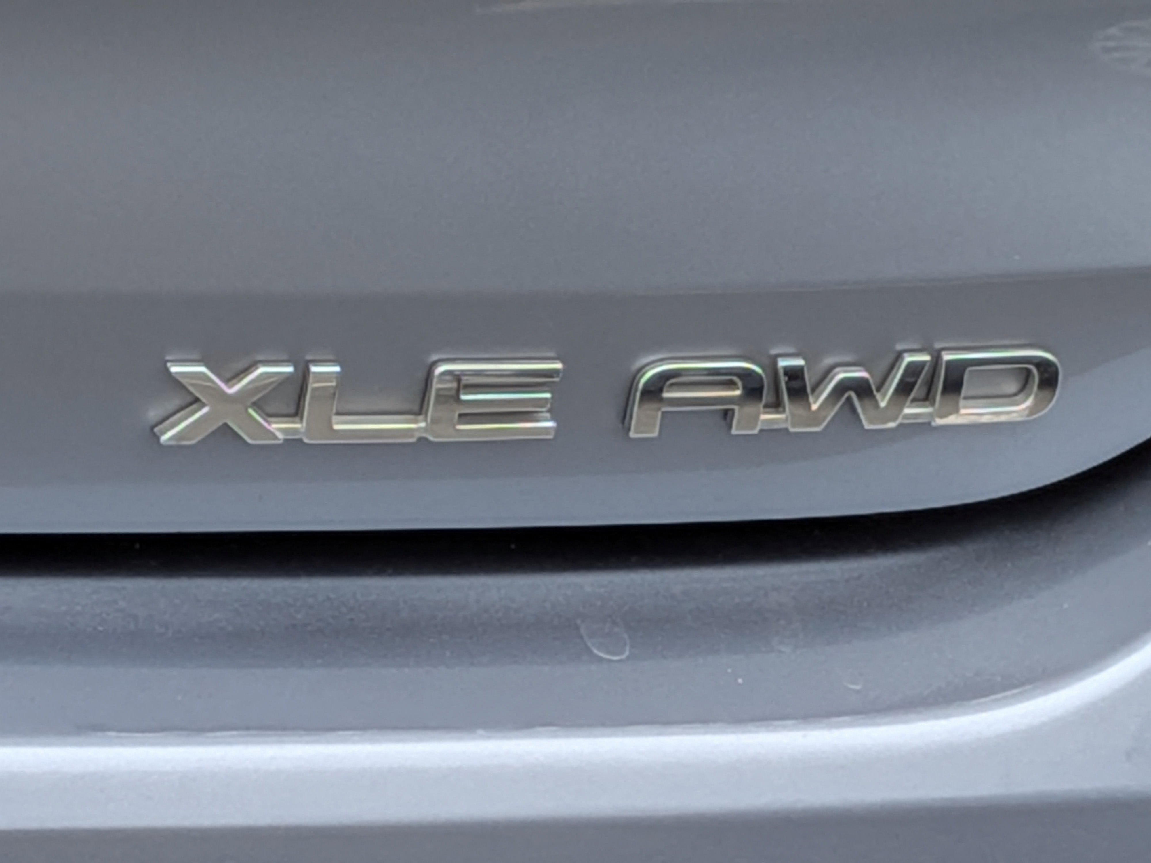 Used 2021 Toyota Highlander XLE image 10