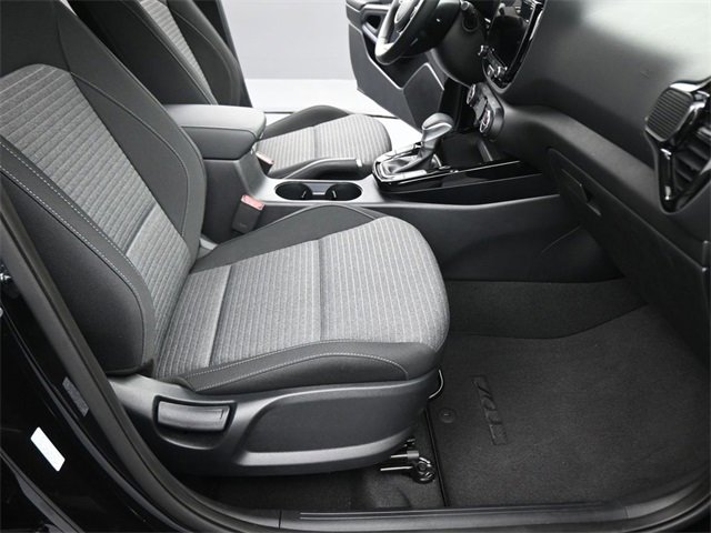 Used 2025 Kia Soul EX image 12
