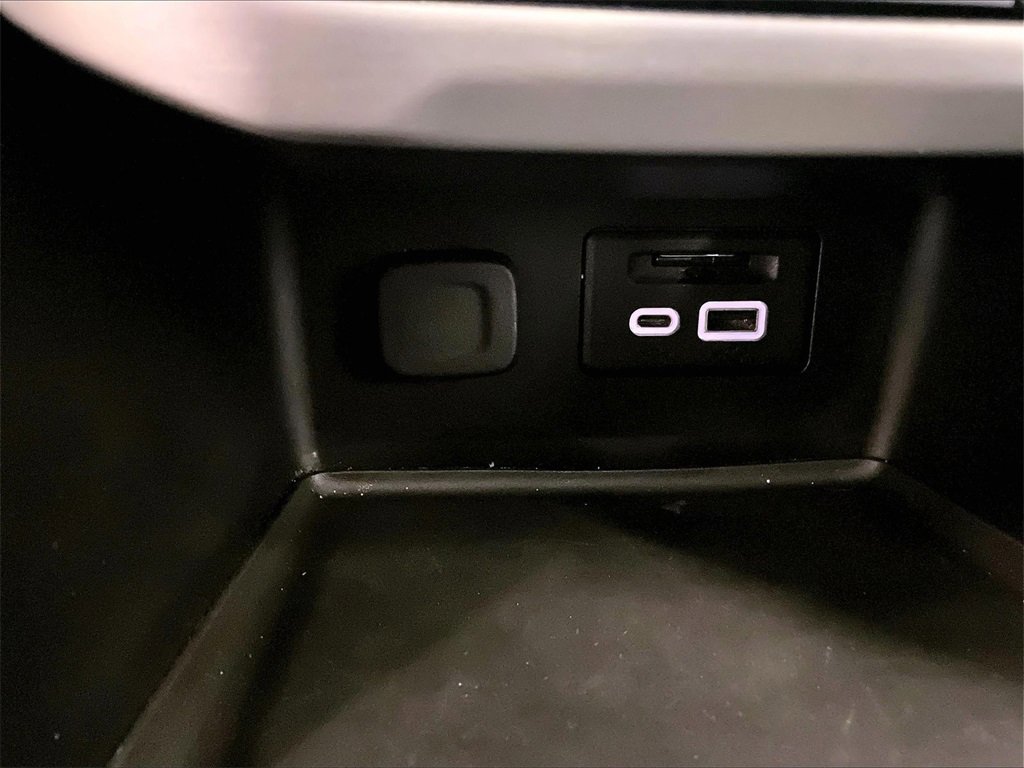 Used 2023 GMC Acadia SLT image 27