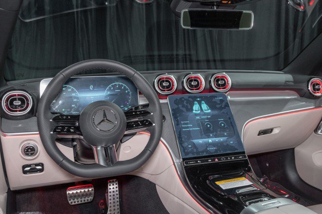 New 2026 Mercedes-Benz CLE 300 4MATIC Cabriolet image 16