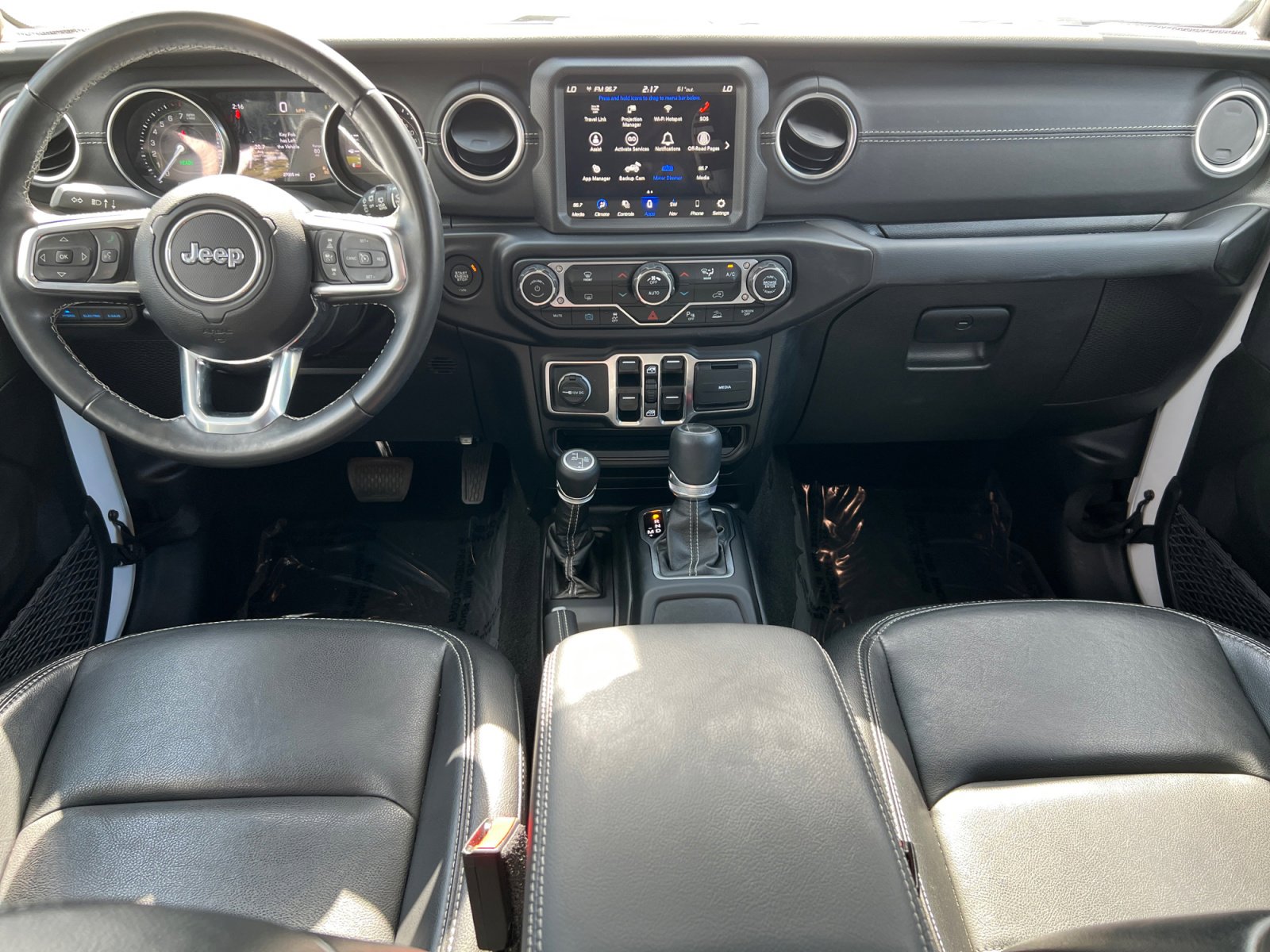 Used 2022 Jeep Wrangler Unlimited Sahara w/ Safety Group image 10